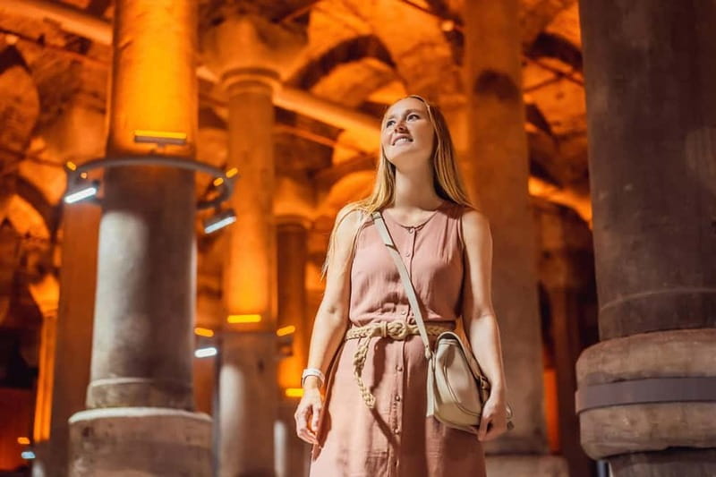Istanbul: Basilica Cistern Small Group Tour with Tickets - Why the columns matter more with a guide