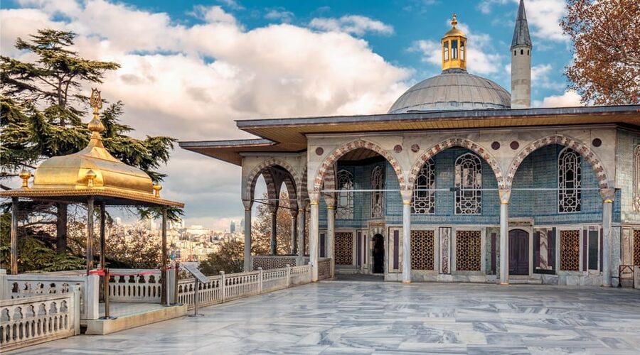 Istanbul: Basilica Cistern & Topkapi Palace Combo Ticket - Two great sights, one useful ticket