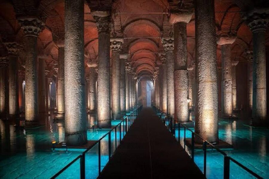 Istanbul: Best of The City Full-Day Tour with Transfers - Topkapi Palace and four centuries of Ottoman rule