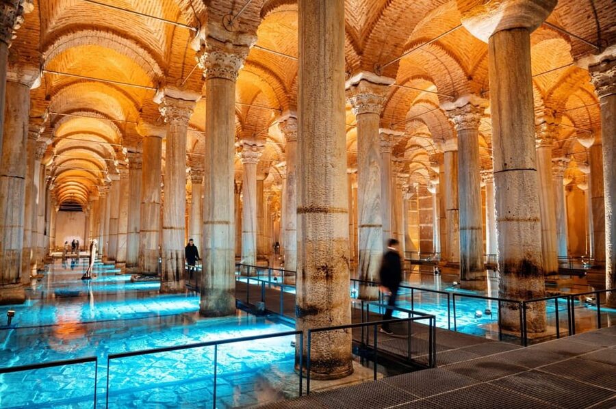 Istanbul: Blue Mosque, Hagia Sophia, & Basilica Cistern Tour - Pace, group size, and the $58 price