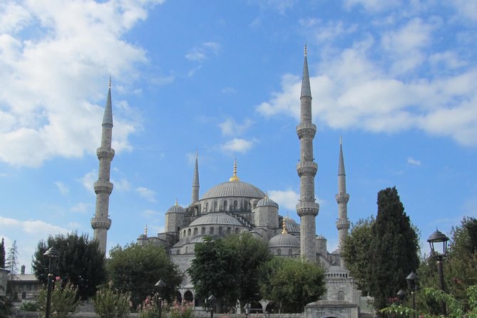 Istanbul: Blue Mosque & Hagia Sophia Small-Group Tour with ticket - The Hippodrome connects the monuments