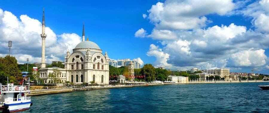 Istanbul: Bosphorus and Black Sea Cruise with Lunch - Why the Bosphorus is best seen from the water
