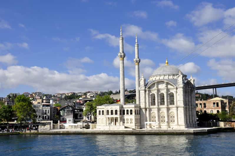 Istanbul: Bosphorus Boat Cruise - Why the Bosphorus is the right place to start