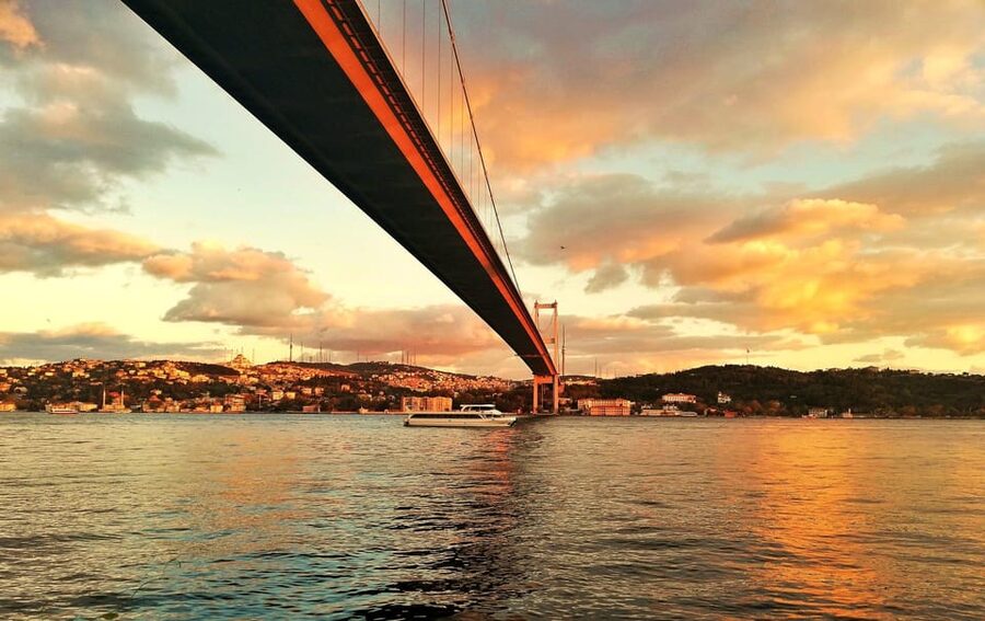 Istanbul: Bosphorus Boat Cruise - Leander’s Tower marks the return