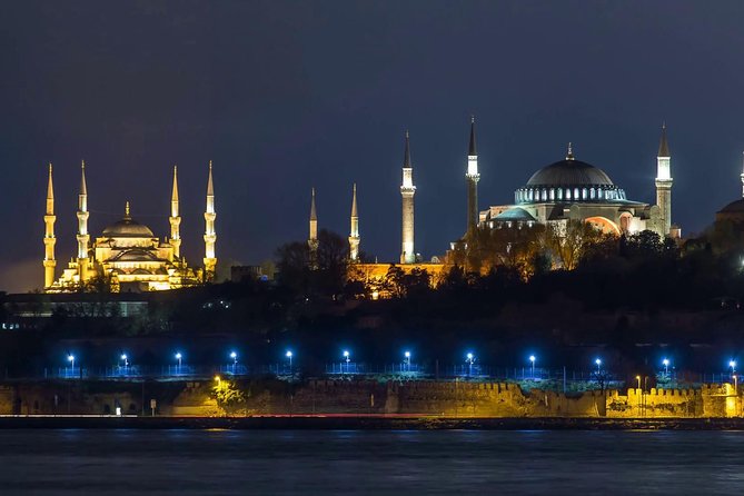 Istanbul Bosphorus Dinner Cruise and Turkish Night Show with DJ - Who will enjoy this evening most?