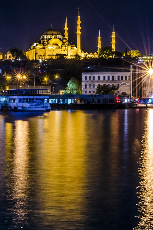 Istanbul: Bosphorus Dinner Cruise Incl. Drinks with Transfer - The European shore: Dolmabahçe, Çırağan, and Ortaköy