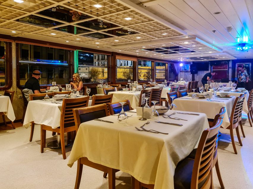 Istanbul: Bosphorus Dinner Cruise w/ Drinks & Entertainment - Rumeli Fortress and Anatolian Fortress