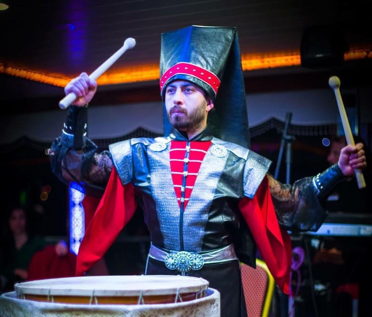 Istanbul: Bosphorus Dinner Cruise with Entertainment - Key points at a glance