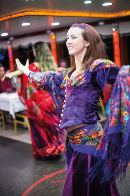 Istanbul: Bosphorus Dinner Cruise with Entertainment - Ortaköy, Rumeli Hisarı, and Anadolu Hisarı