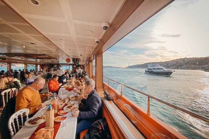 Istanbul: Bosphorus Dinner Cruise with Turkish Night Show - Why the Bosphorus works so well at night