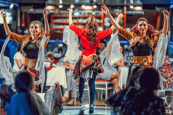 Istanbul: Bosphorus Dinner Cruise with Turkish Night Show - The route, landmark by landmark