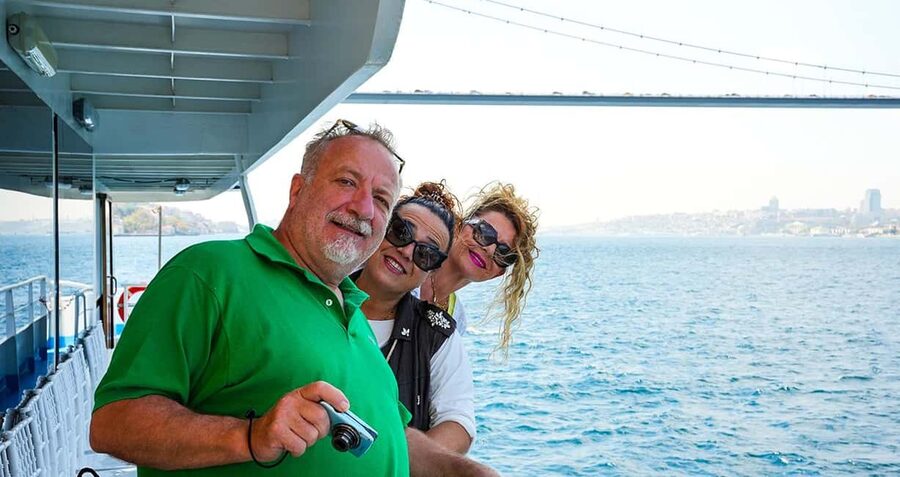 Istanbul: Bosphorus & Golden Horn Cruise Daytime or Sunset - Daytime or 6:30 PM sunset sailing?