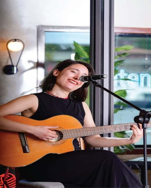 Istanbul: Bosphorus Morning Cruise with Breakfast - Language, music, and the onboard feel