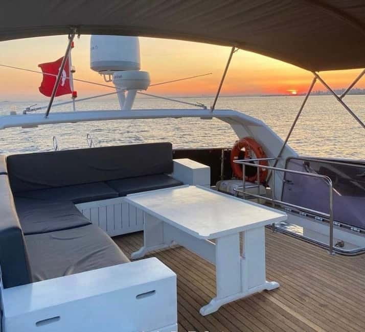 Istanbul: Bosphorus Morning or Sunset Yacht Tour with Snacks - Morning Light or Istanbul at Sunset