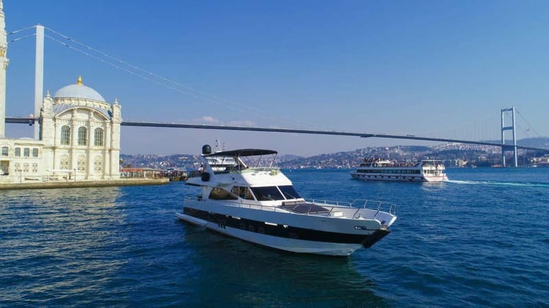 Istanbul: Bosphorus Private Guided Yacht Cruise with Snacks - Dolmabahçe Palace, Çırağan Palace, and Ortaköy Mosque