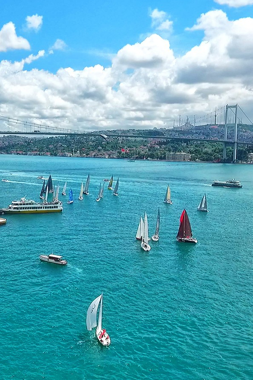 Istanbul: Bosphorus Sightseeing Cruise with Sunset Option - Why Istanbul looks better from the Bosphorus