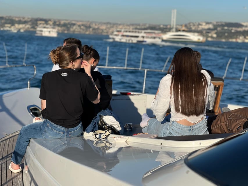 Istanbul: Bosphorus Sunset Cruise on a Luxury Yacht - Why a sunset yacht cruise suits Istanbul so well