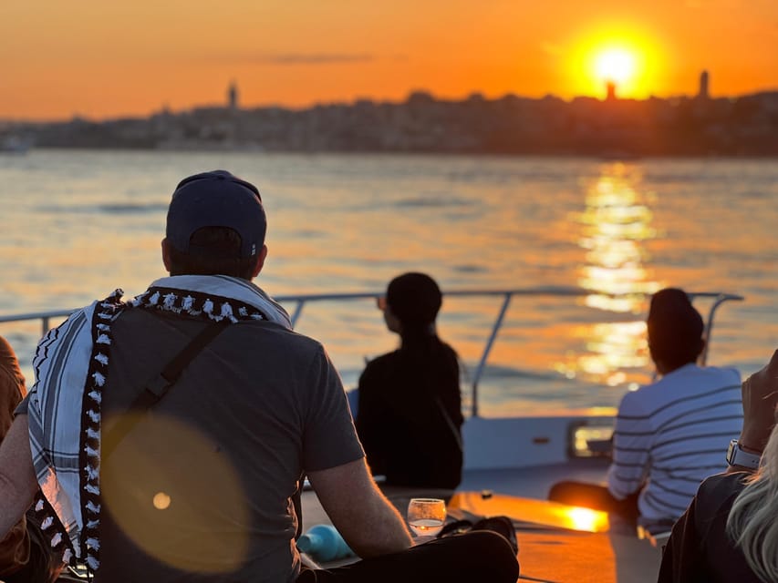 Istanbul: Bosphorus Sunset Cruise on a Luxury Yacht - Meeting at Kabatas and settling aboard