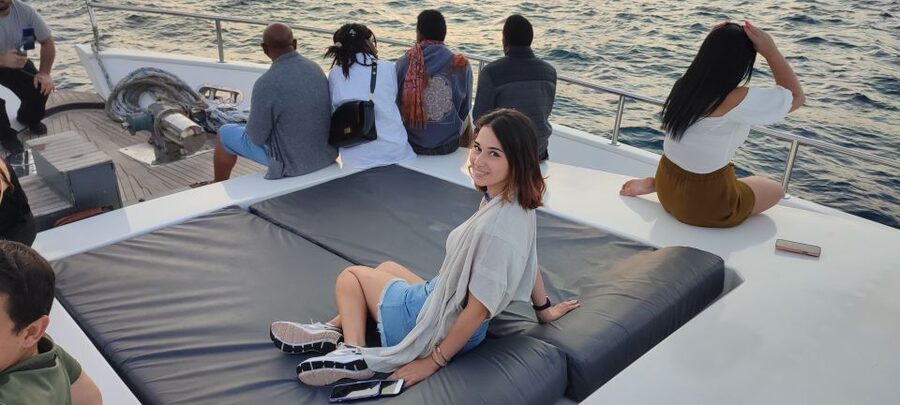 Istanbul: Bosphorus Sunset Cruise on Yacht with Live Guide - Topkapı Palace, Galata Bridge, and the return