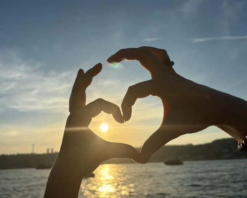 Istanbul: Bosphorus Sunset or Night Yacht Cruise & Transfers - Should you book the Bosphorus yacht cruise?