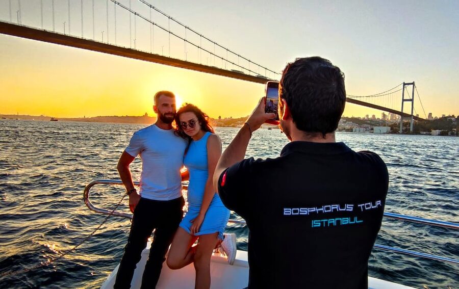 Istanbul: Bosphorus Sunset Yacht Cruise with Live Guide - A yacht that keeps the group comfortable