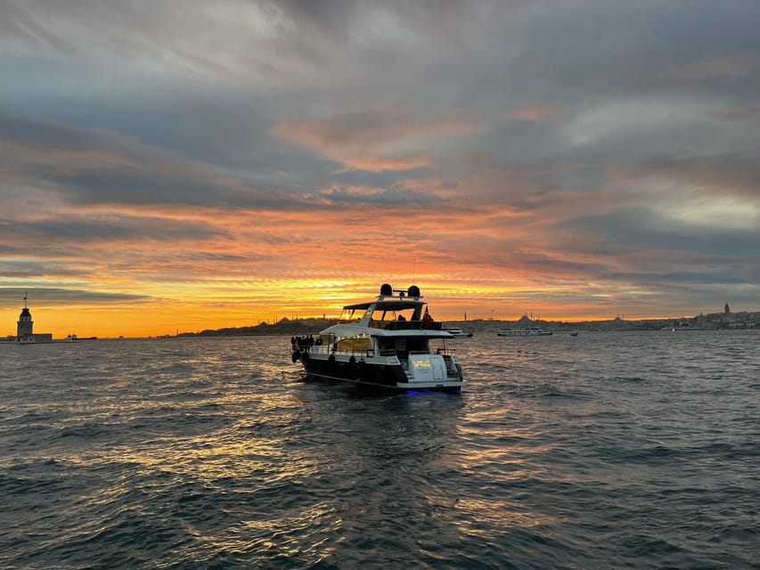 Istanbul: Bosphorus Sunset Yacht Cruise with Live Guide - The European shoreline: palaces, mosques, and Ortakoy