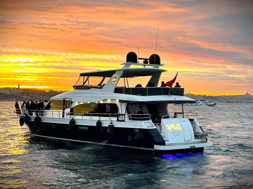 Istanbul: Bosphorus Sunset Yacht Cruise with Live Guide - The Asian shoreline and its waterfront palaces