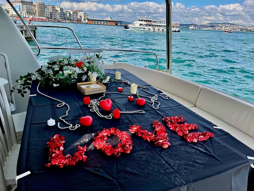 Istanbul: Bosphorus Yacht Cruise at Sunset with Snacks - The guide makes a real difference