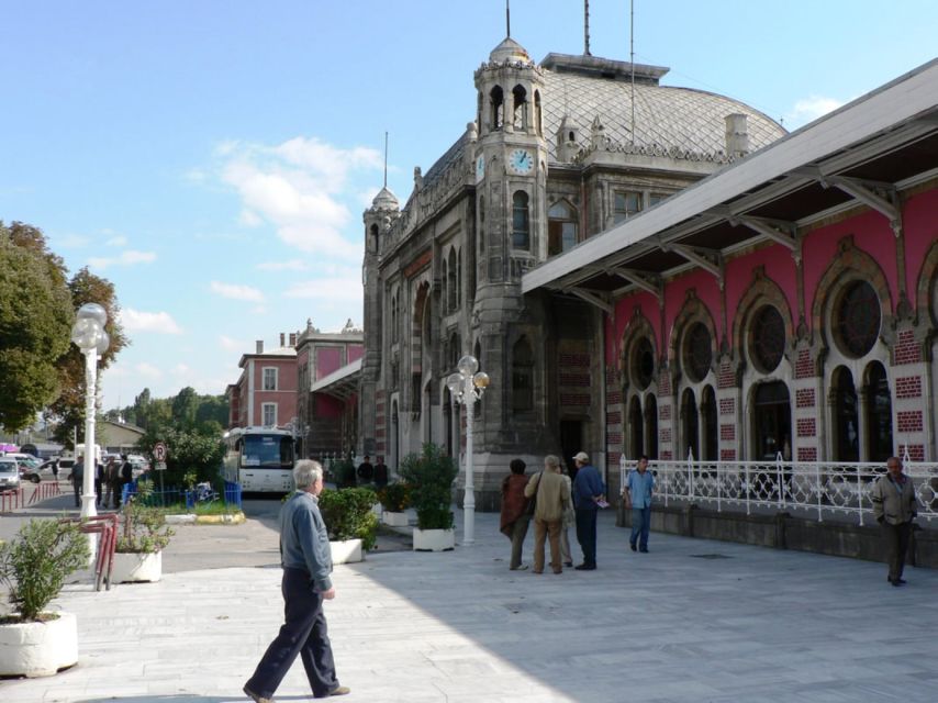 Istanbul: City Highlights Group Tour with Hagia Sophia Entry - A useful four-hour introduction to Istanbul’s old center