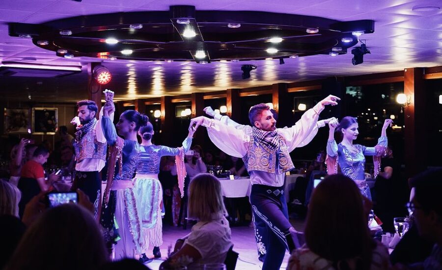 Istanbul: Dinner Cruise and Entertainment with Private Table - Fatih Sultan Mehmed Bridge and Anatolian Fortress