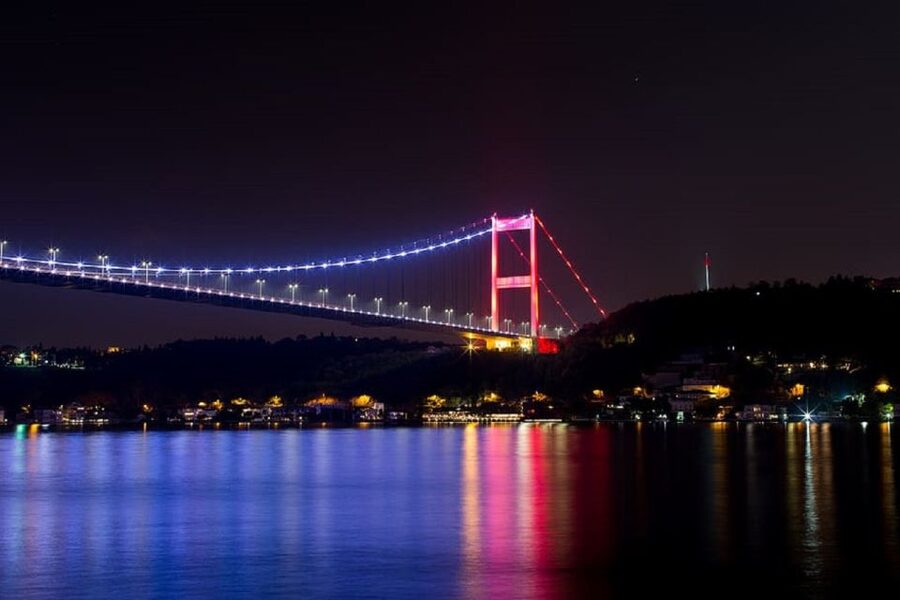 Istanbul: Dinner Cruise on the Bosphorus - Hotel pickup and the start of the evening