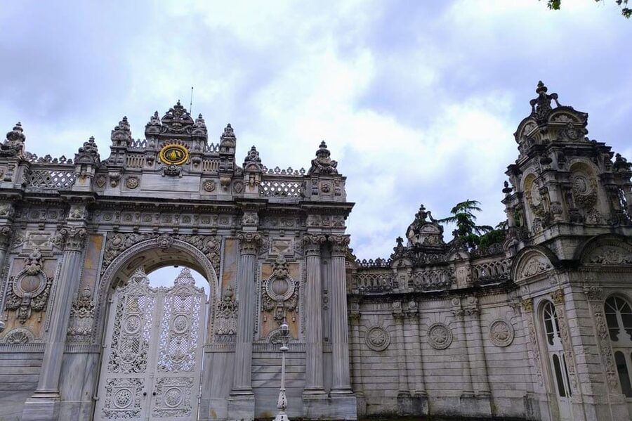 Istanbul: Dolmabahce Palace and Harem Skip-the-Line Ticket - The Painting Museum and the palace grounds