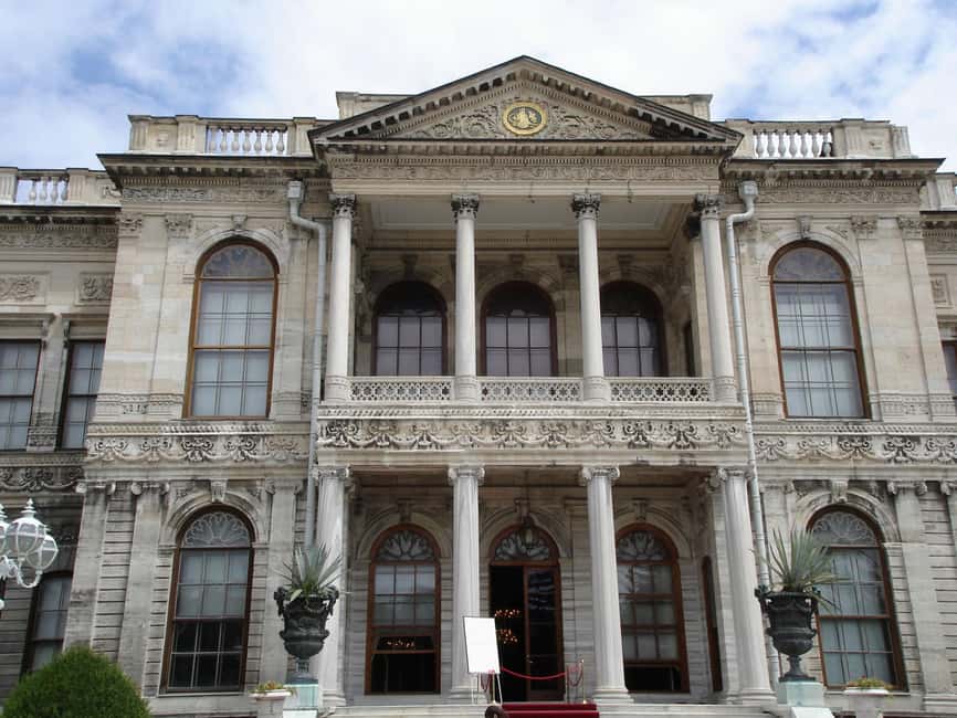 Istanbul: Dolmabahce Palace & Harem Skip-the-Line Entry - Why the audio guide is worth the small hassle