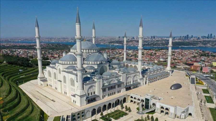 Istanbul: Europe and Asia Tour By Bus And Bosphorus Cruise - Crossing into Asia by bus