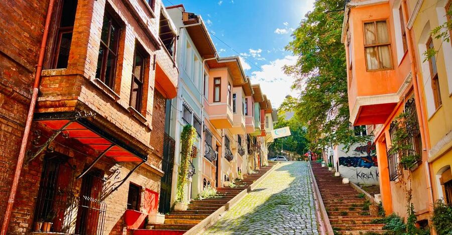 Istanbul: Fener, Balat, Old Greek and Jewish Quarter Tour - Why Fener and Balat are worth three hours