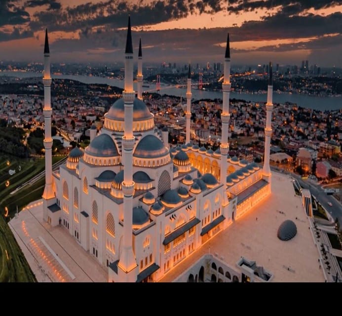 Istanbul: Full-Day 2-Sides City Tour with Lunch & Boat Tour - Çamlıca Mosque, opened in 2019