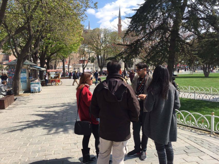 Istanbul: Full-Day City Highlights Tour with Lunch - Grand Bazaar: shopping, atmosphere, and pressure