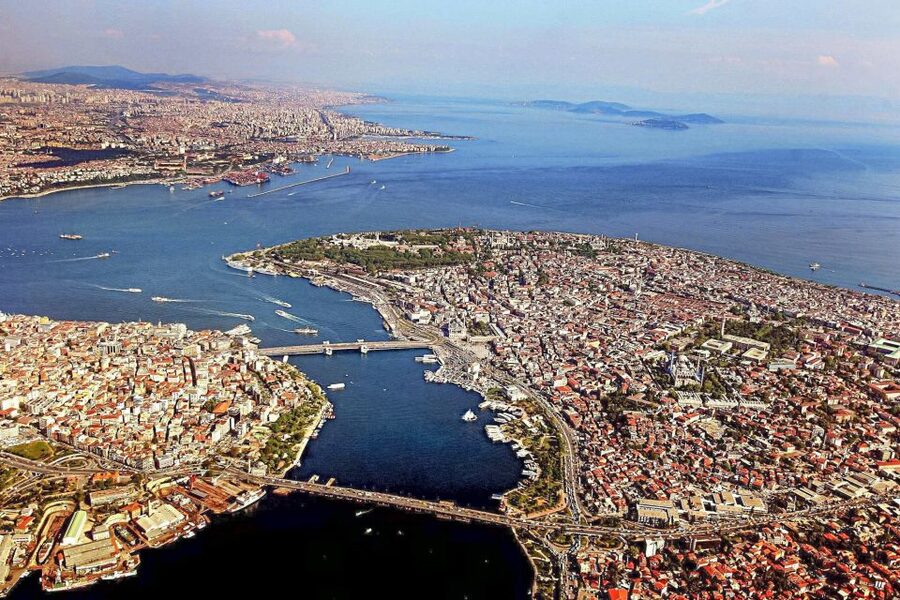 Istanbul: Full-Day Guided Tour - The Hippodrome puts the square into context