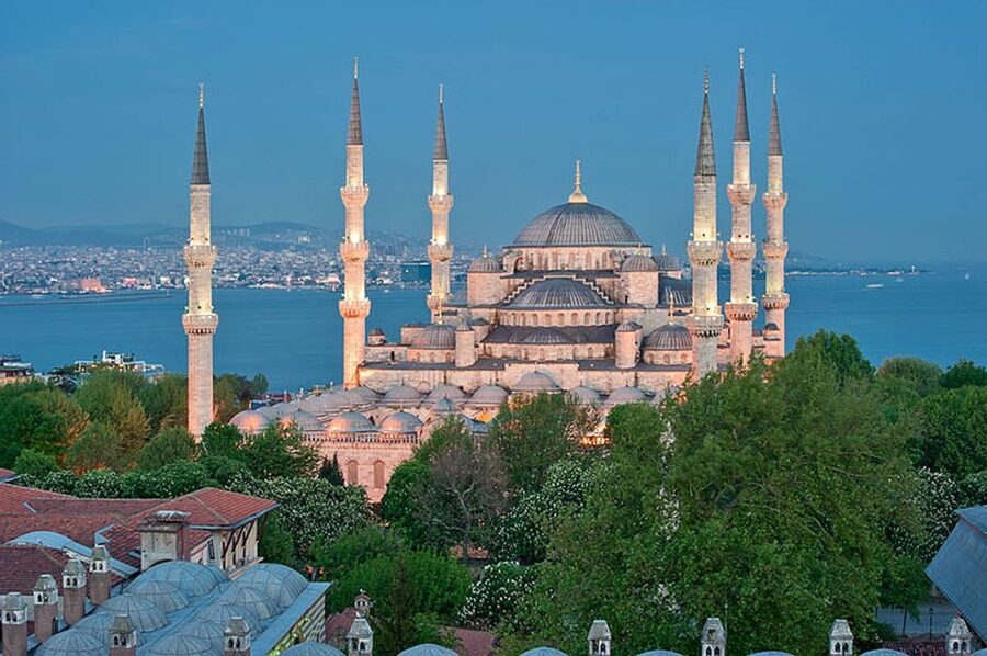 Istanbul: Full-Day Heritage Tour - Hagia Irene and Gülhane Park finish the day