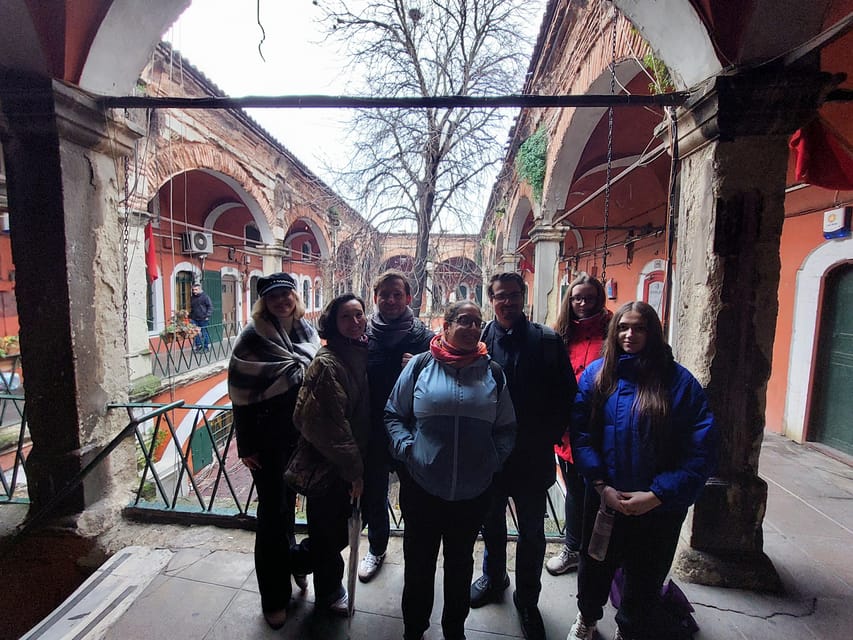 Istanbul Grand Bazaar: From Rooftops to the Secret Passages - The Grand Bazaar itself: browse now, shop later