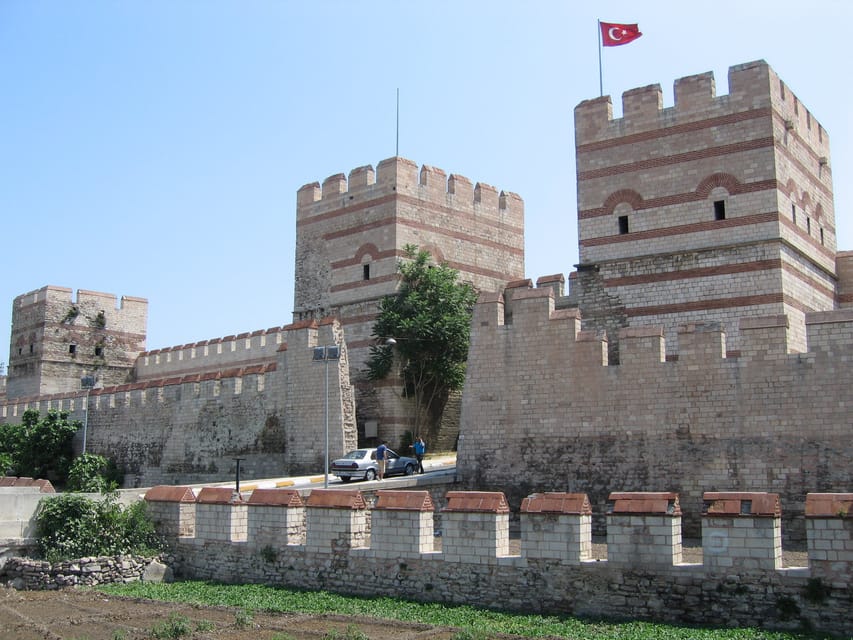 Istanbul: Guided City Highlights Day Trip - Hagia Sophia and the story of changing Istanbul