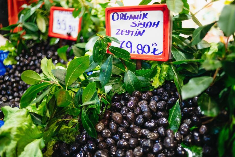 Istanbul: Guided Food and Culture Tour - Finishing with Turkish dessert in Karaköy