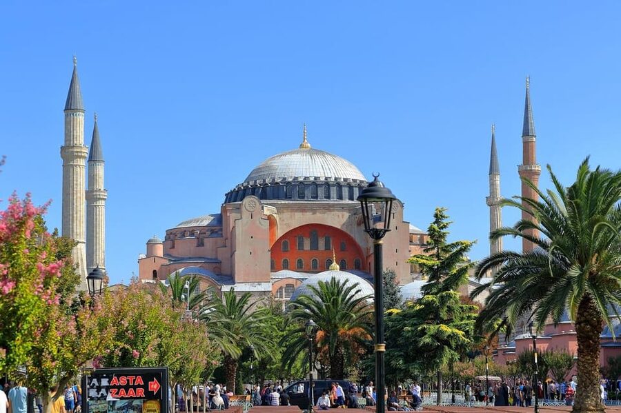 Istanbul: Hagia Sophia & Basilica Cistern Tour with Tickets - Clothing, security, and physical demands