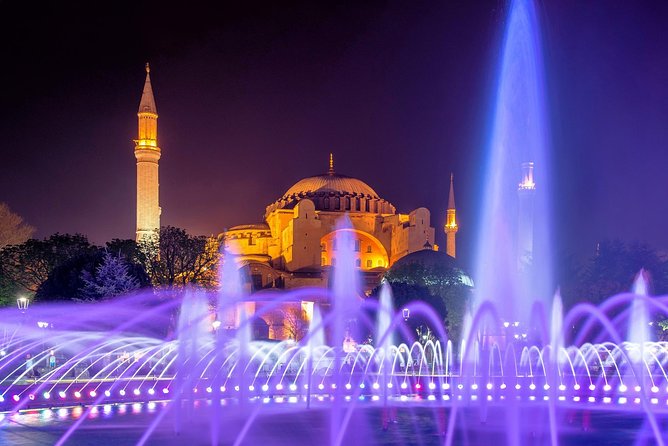 Istanbul: Hagia Sophia, Blue Mosque and Grand Bazaar Tour - Hippodrome: reading the stones in the square