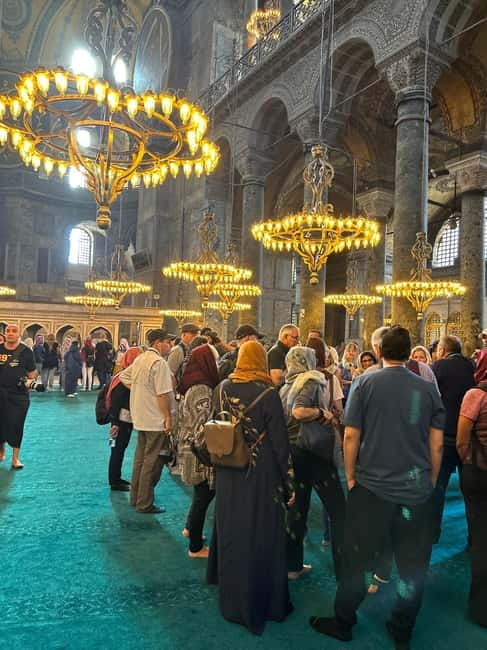 Istanbul: Hagia Sophia Ticket with Audio Guide & Blue Mosque - Arriving at Hagia Sophia with a flexible ticket