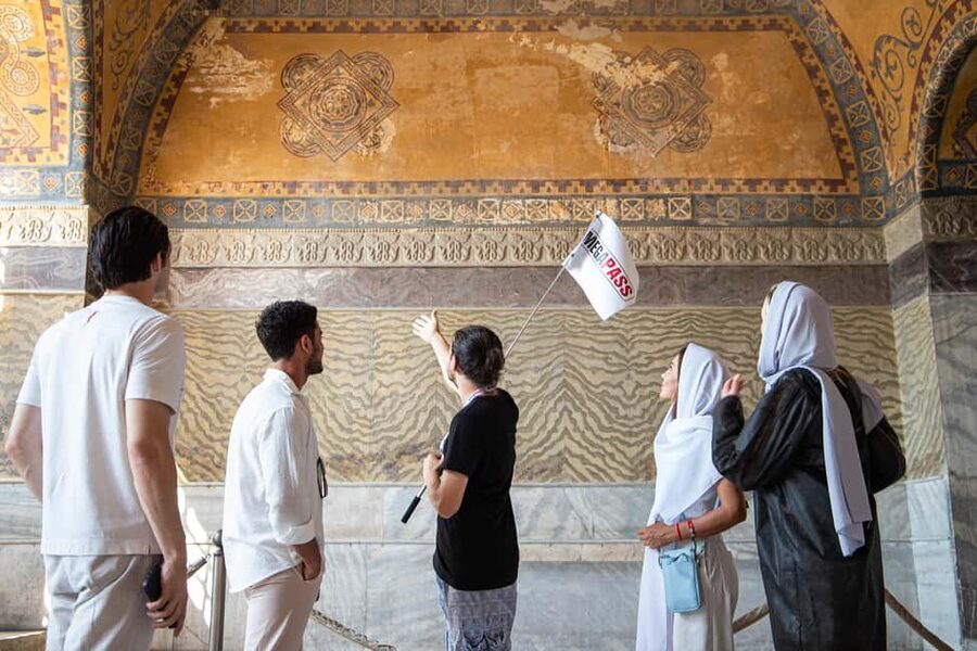 Istanbul: Hagia Sophia Tour with Skip-the-Line Entry Ticket - Entering Hagia Sophia after the ticket line