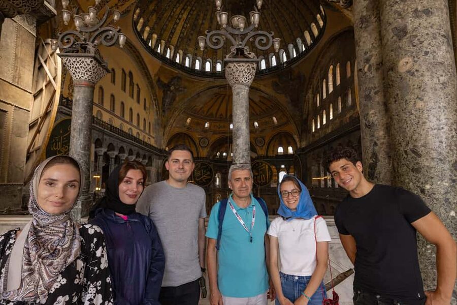 Istanbul: Hagia Sophia Tour with Skip-the-Line Entry Ticket - A closer look at the guide experience