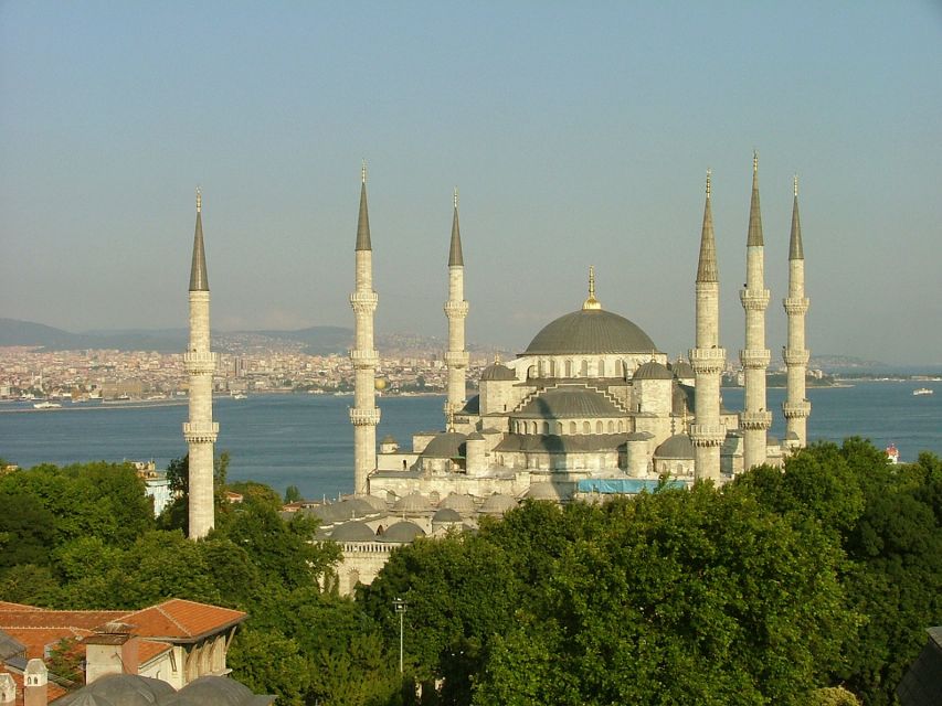 Istanbul: Half-Day Morning Hagia Sophia & Blue Mosque Tour - The Grand Bazaar and the question of shopping time