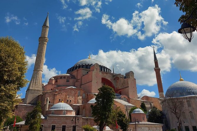 Istanbul Highlights! Blue Mosque, Hagia Sophia, Topkapı and More! - The Hippodrome, from German Fountain to ancient columns