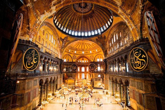 Istanbul Highlights Small-Group Walking Guided Tour - Comparing Hagia Sophia and Hagia Irene